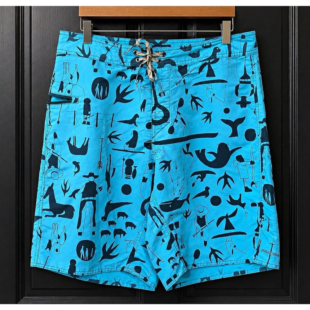 Patagonia Men's Graphic Board Shorts Swim Trunks Size 34 Blue/Black Zip Pocket